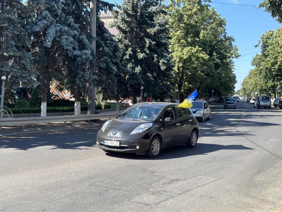 "Ми стоїмо, поки не повернемо кожного": у Первомайську нагадали про військовополонених і зниклих безвісти