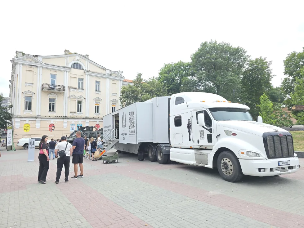 "Альфа" у Вінниці: що показують у мобільному рекрутинговому комплексі СБУ