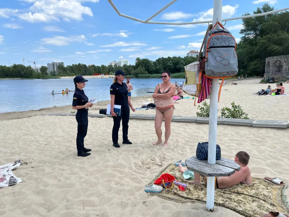 "Такими знаннями мають володіти всі": як черкасців вчили рятувати людей на воді