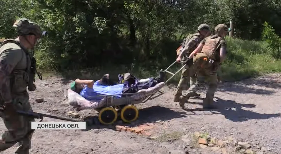 Російська армія атакувала групу "Білий янгол" під час евакуації в Дружківці: поранені поліцейські та цивільні