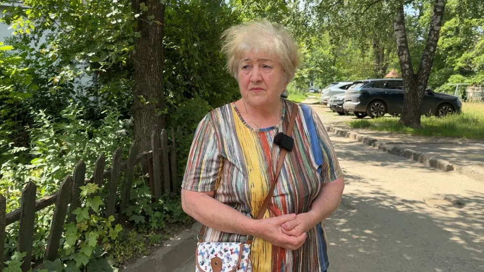 Двір, як траса: у Полтаві жителі вимагають закрити наскрізний проїзд