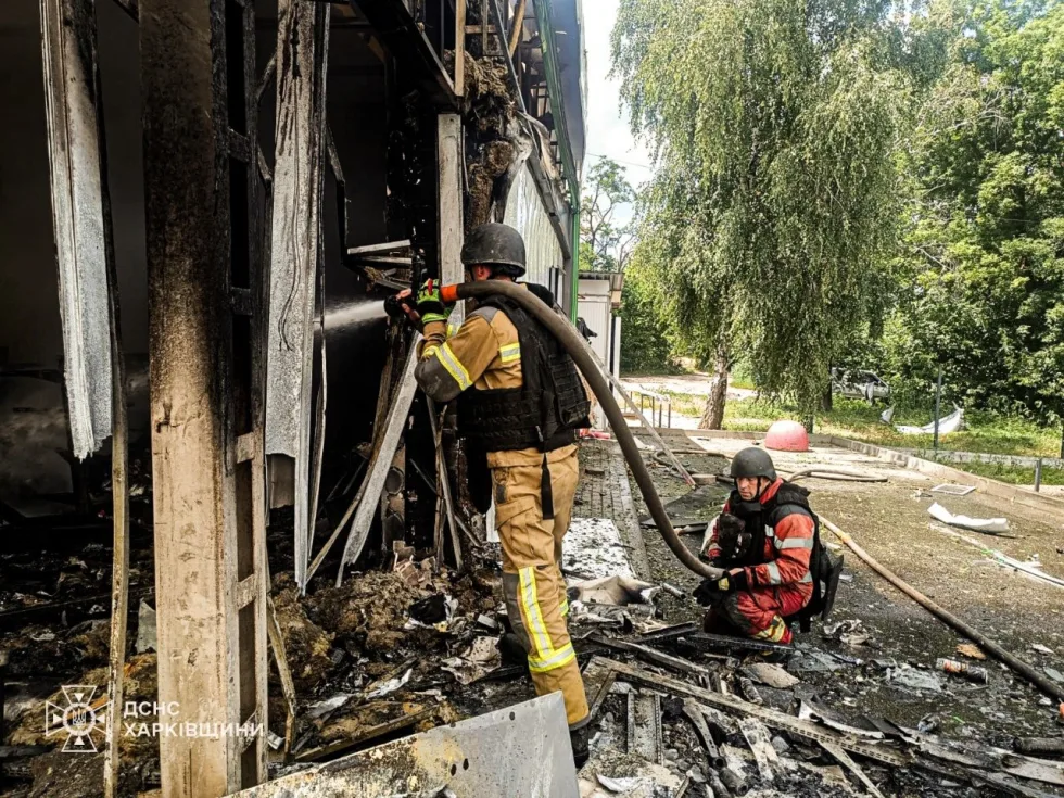 РСЗВ вдарила по заправці в Ізюмі: загинув працівник, є поранені