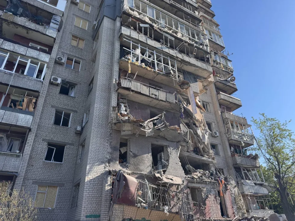 "Мама почала плакати. Мене всю посікло": що розповіли очевидці обстрілу РФ Запоріжжя у ніч проти 5 липня