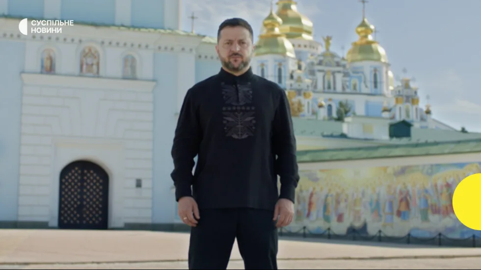 «Україна не спостерігач, а гравець. Не жертва, а боєць». Зеленський привітав українців з Днем Незалежності