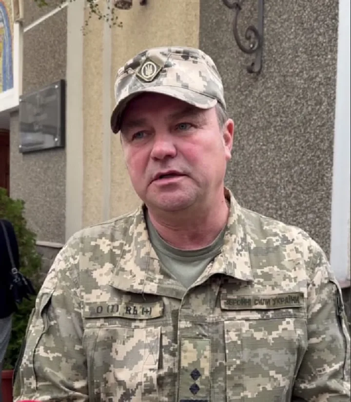 "Вони всі були заряджені на перемогу": на Львівщині відбулося прощання із членами екіпажу вертольота Мі-8