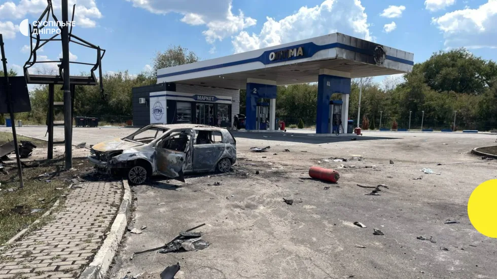 РФ ударила по АЗС на Криворіжжі: загинула людина, є поранені