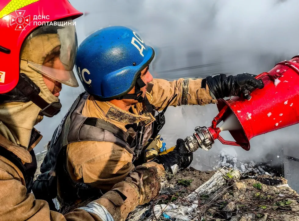 ДСНС показало наслідки нічної атаки РФ на Полтавщину: фото