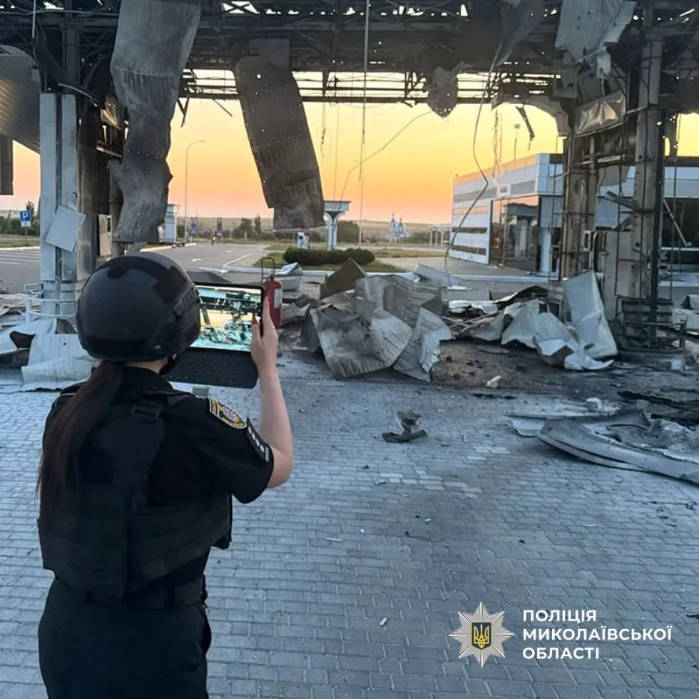 Шестеро поранених, пошкоджено будинок і АЗС: армія РФ атакувала Миколаївщину "шахедами" і FPV-дронами
