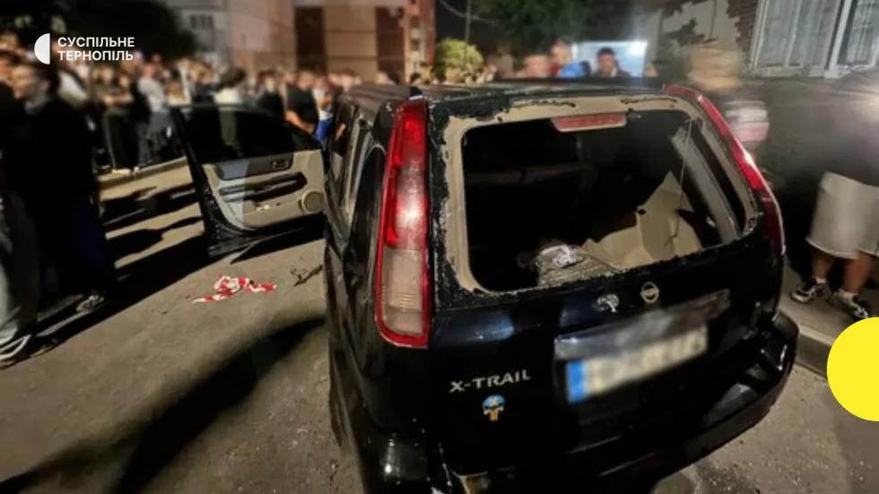 Напад на автомобіль ТЦК у Тернополі: що кажуть в поліції і прокуратурі