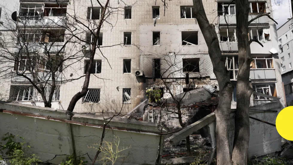 До 26 зросла кількість поранених через влучання БпЛА у багатоповерхівку в Чернігові 24 серпня