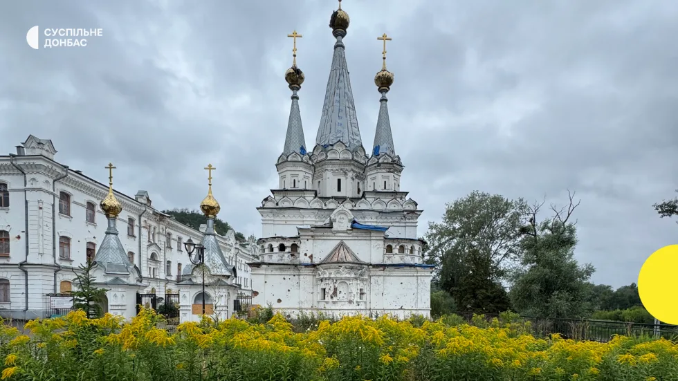 Загинув чернець, поранені ще двоє людей: що відомо про напад на території Святогірської лаври