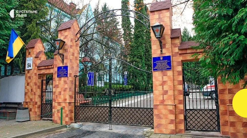 Після відпочинку на озері Задорожнє кількість госпіталізованих зросла до 43, серед них — однорічна дитина