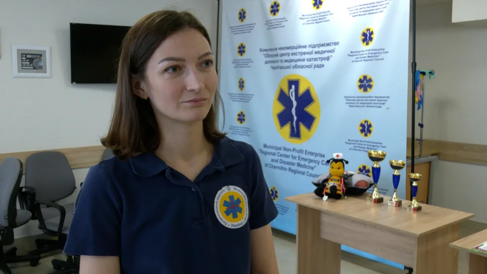 Реанімація та інтубація, дефібриляція й масаж серця: у Чернігові пройшли перші в області змагання серед бригад «швидкої»