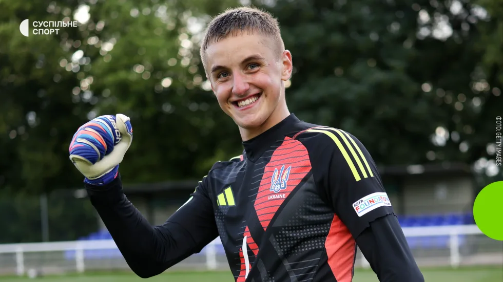 "Рівень футболу близький до дорослого". Голкіпер України U19 Домчак порівняв гру "топкоманд" на Євро та в УПЛ