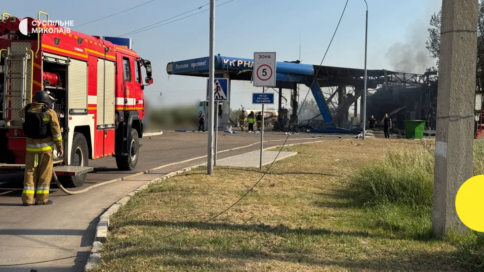 Армія РФ атакувала АЗС на Миколаївщині: є загиблий