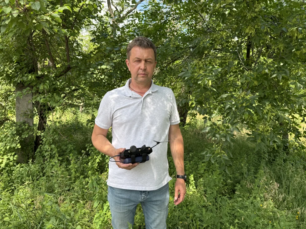 “Бахкає цілодобово”. У селищі Ясногірка під Краматорськом пошкоджений обстрілами кожен п’ятий будинок