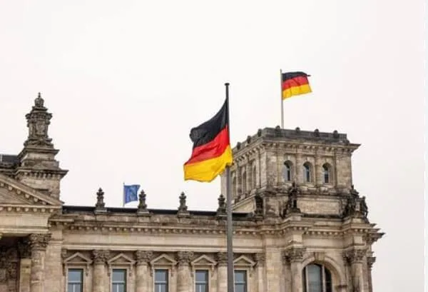 ЗМІ: проєкт бюджету Німеччини з 11,6 млрд євро для України передбачає рекордні запозичення
