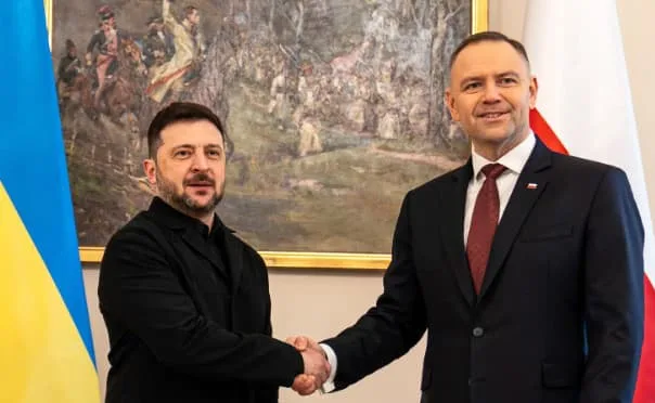 Зеленський зустрічається з Навроцьким на полях саміту НАТО