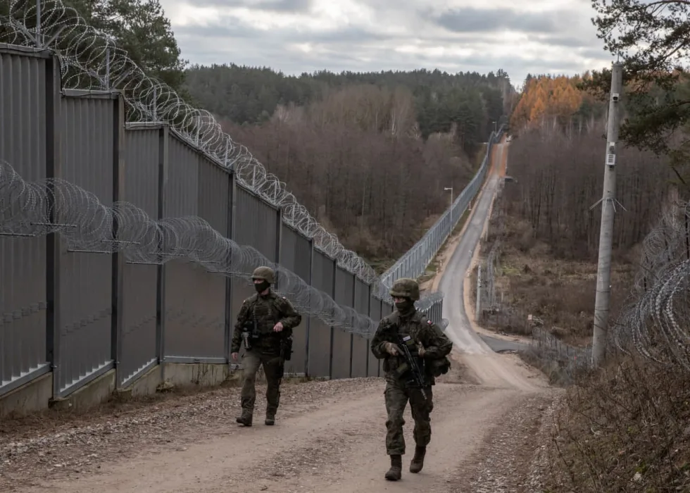 У Латвії затримали поляка, який перевозив нелегальних мігрантів