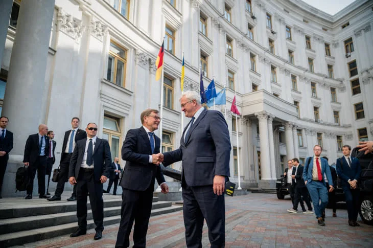 Німеччина виділяє 50 млн євро на гумдопомогу Україні та 10 млн до фонду НАТО