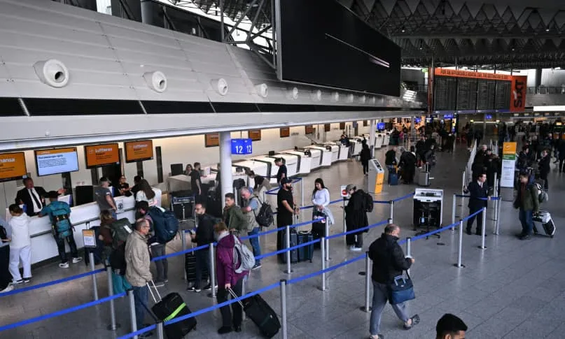 ЄС планує зусилля, щоб подолати проблеми черг з новою системою в'їзду