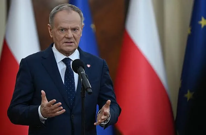 Туск хоче "чітких сигналів" від України щодо скандалу з "героями УПА"