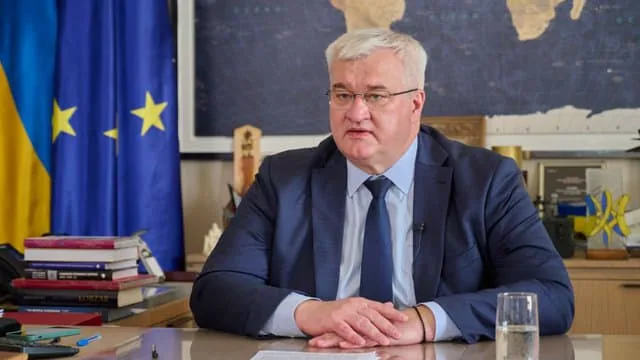 Сибіга: Україна разом з союзниками зараз дають Путіну шанс уникнути колапсу