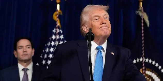ЗМІ: Трамп вирушив на саміт НАТО в поганому настрої, посадовці не виключають конфлікт