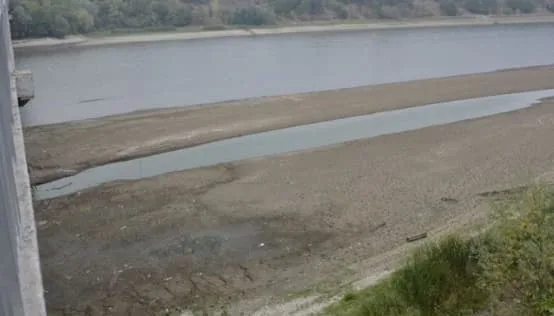 Молдова продовжила особливий режим через складну ситуацію з водою та енергією