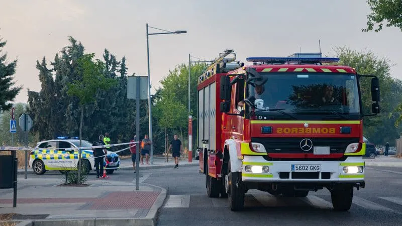 В іспанській Валенсії евакуювали сотні людей через лісову пожежу, спричинену штормом