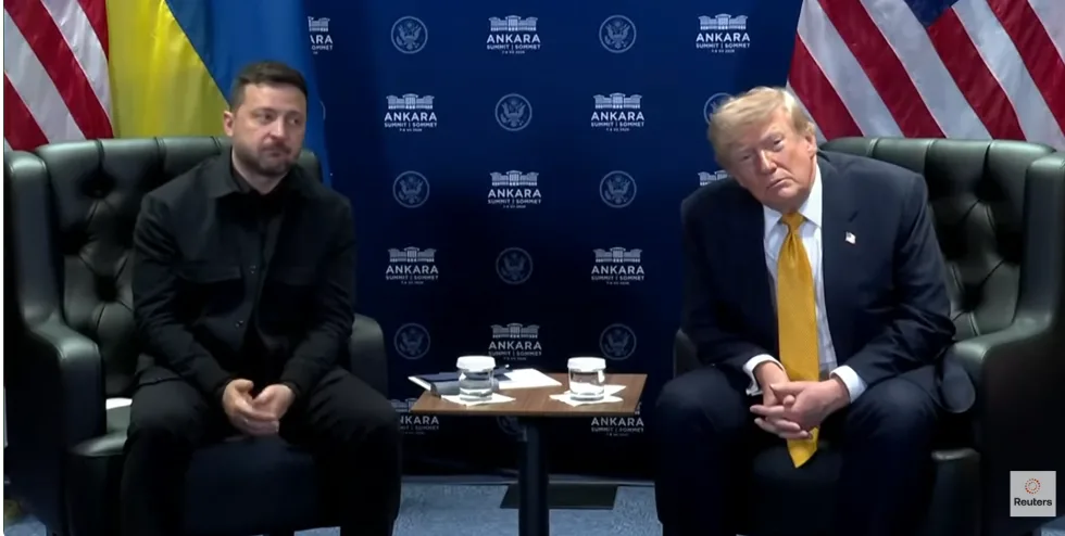 Трамп розповів, чому мирні переговори не будуть у Москві, та отримав жарт від Зеленського