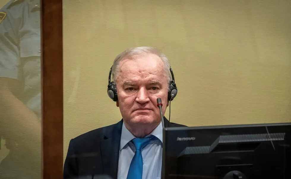 ЗМІ: у Гаазі помер засуджений за геноцид у Сребрениці Ратко Младич