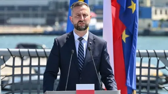 Міністр оборони Польщі доручив розсекретити військову допомогу Україні