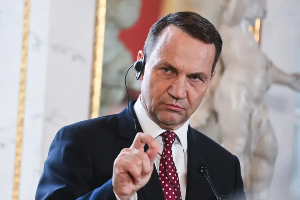 Сікорський розкритикував слова Буданова: "Краще було б стримати емоції"