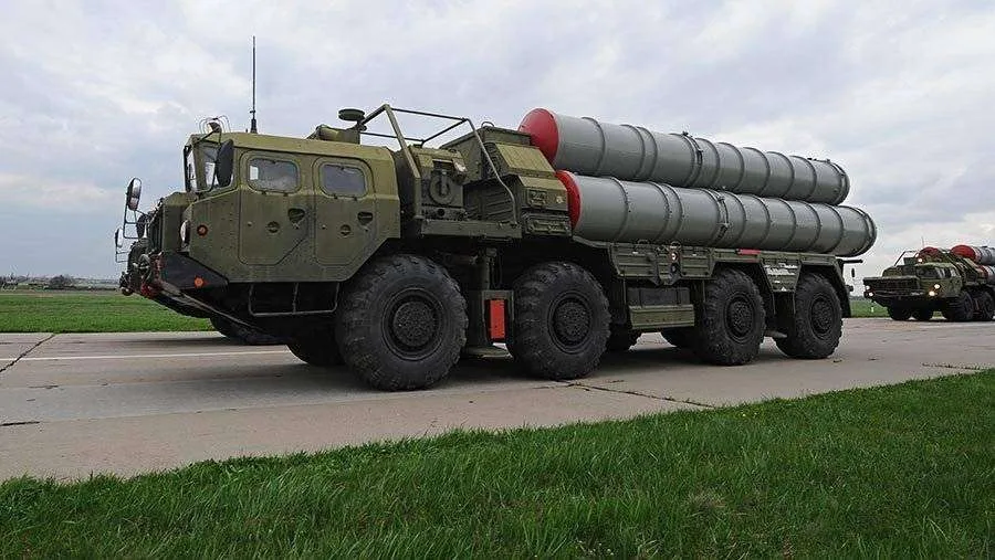 В Кремлі підтвердили контакти між Росією та Туреччиною щодо перепродажу ЗРК С-400