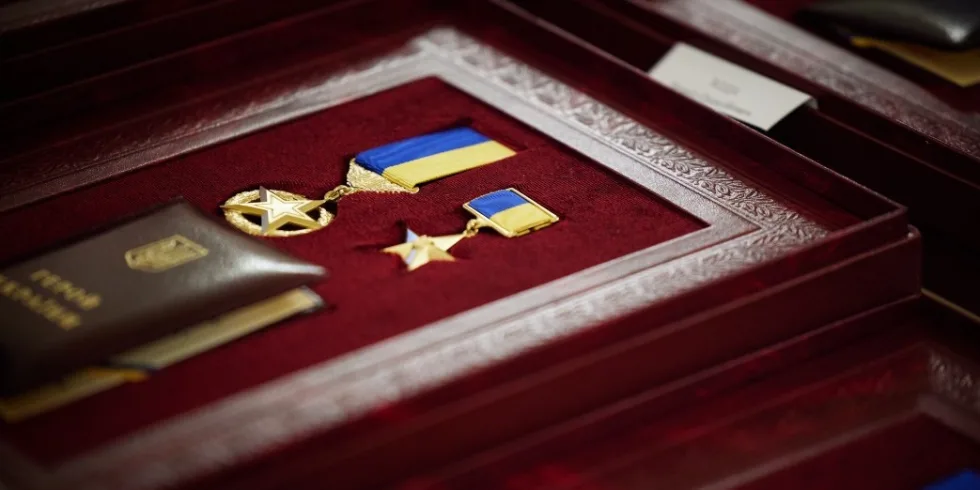 Зеленський присвоїв звання Героя України Білецькому, Гнатову і посмертно – Юкову
