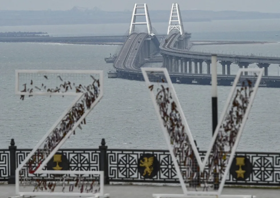 ВМС: Кримський міст – напевно останнє, що використовуватимуть росіяни