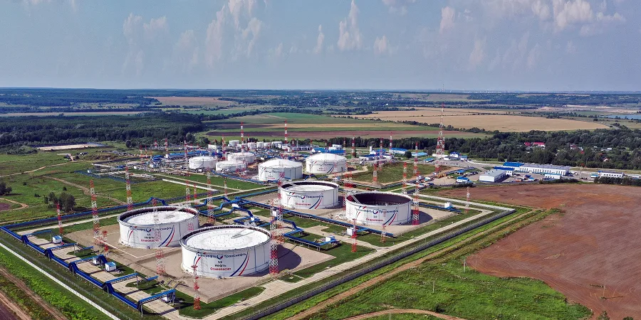 Вісім дронів СБУ атакували нафтоперекачувальну станцію за 1500 км від кордону