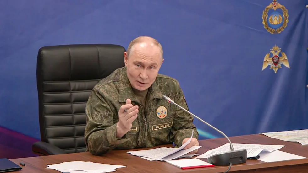 Зеленський: в оточенні Путіна є підтримка миру. А Reuters писало, що той налаштований на ескалацію