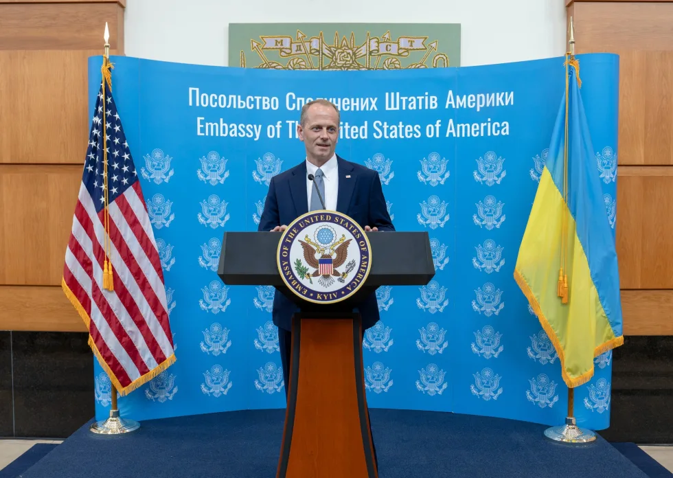 Новий тимчасовий повірений США Пол Г'юстон розпочав роботу в Україні
