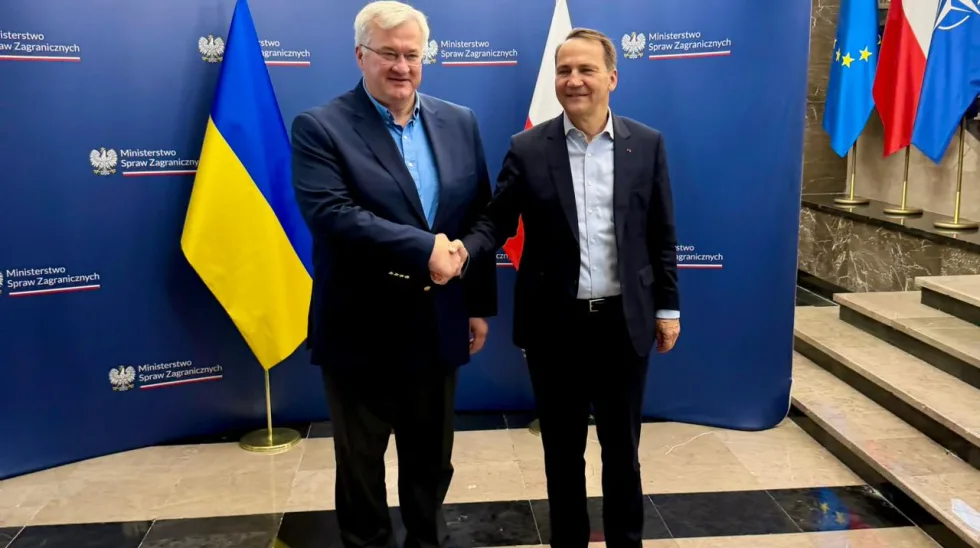 Сибіга на зустрічі з Сікорським запропонував антикризові заходи для відносин з Польщею