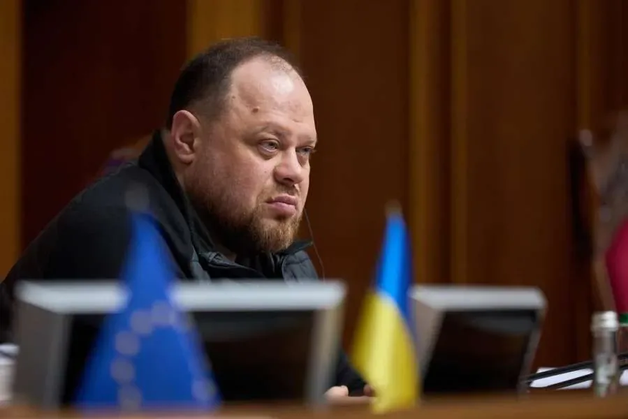 Зеленський присвоїв Стефанчуку дипломатичний ранг Надзвичайного і Повноважного Посла