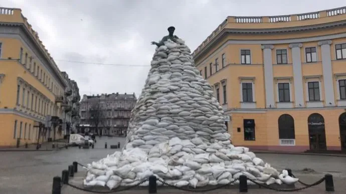 Внаслідок удару по Одесі загинуло двоє людей, ще двоє отримали поранення - МВА