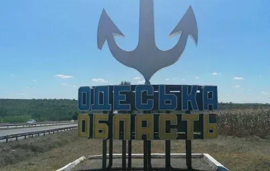 росія атакувала ракетами портову інфраструктуру Одещини, загинув докер-механізатор