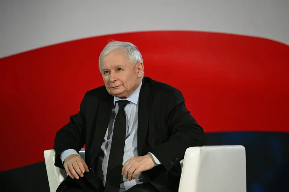 Колишній прем'єр Польщі: Україна не вступить до ЄС, якщо не відмовиться від вшанування Бандери та УПА