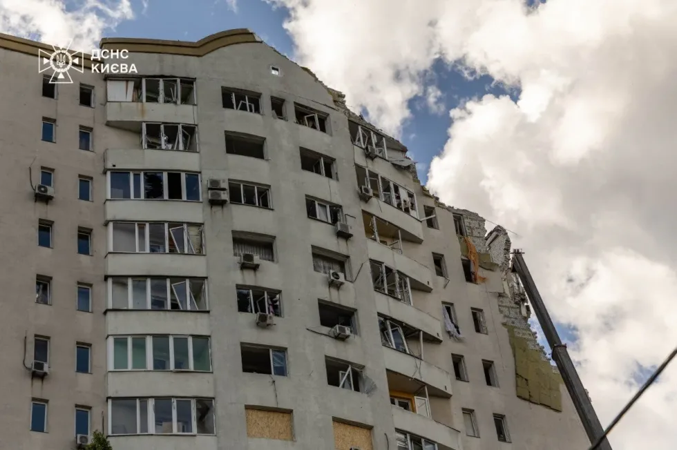 Кількість жертв російської атаки на Київ у ніч на 2 липня зросла до 31