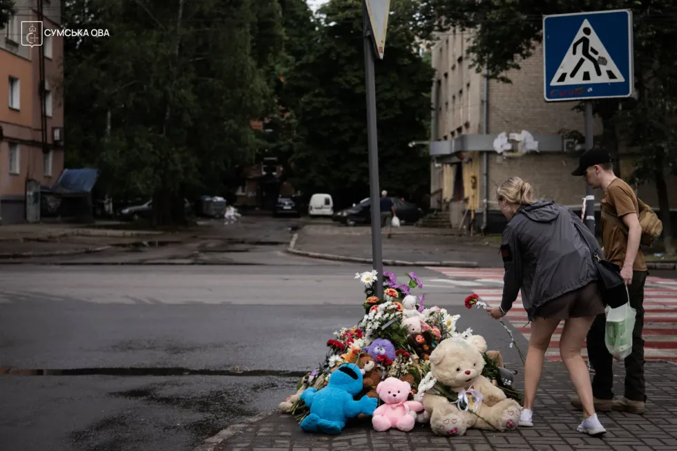 Після удару рф по Сумах четверо людей залишаються у важкому стані, серед них 16-річна дівчина