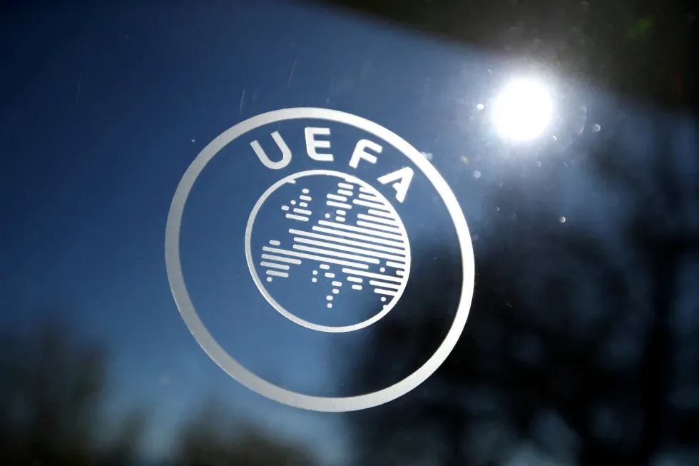 Перетнуло червону лінію - UEFA розкритикувало рішення FIFA відмінити червону картку форварду США Балогуну