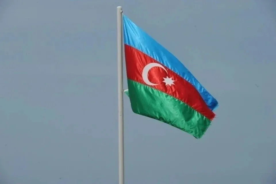 Баку вручив послу рф ноту протесту через удар по АЗС Азербайджану в Україні