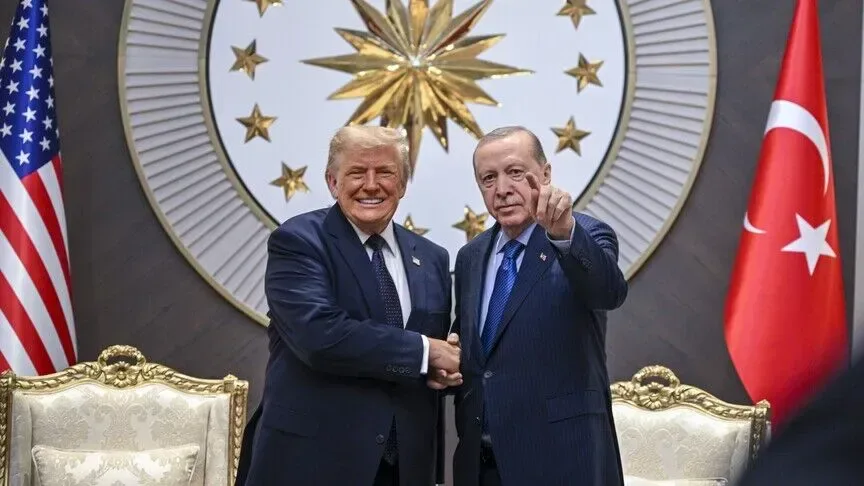 Трамп прибув на саміт НАТО в Анкару, де його зустрів Ердоган